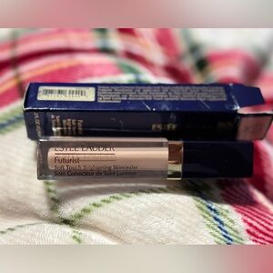 Estee Lauder Futurist Soft-Touch Brightening Skincealer
